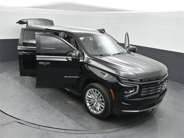 Used 2025 Chevrolet Suburban High Country w/ LPO, Illumination Package image 56