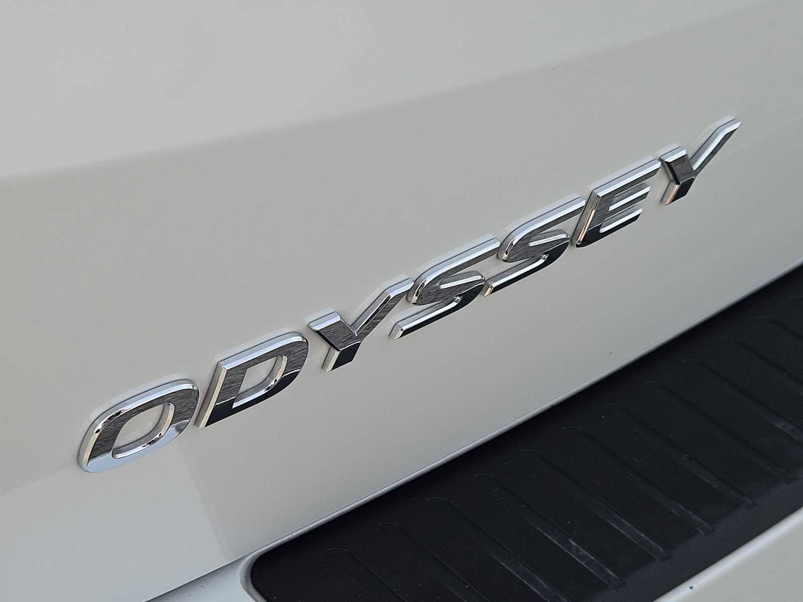 Used 2023 Honda Odyssey Touring image 11