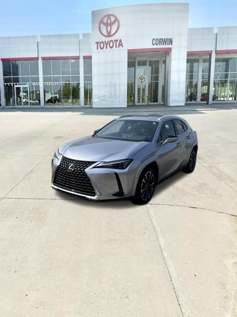 Used 2026 Lexus UX 300h AWD w/ Accessory Package (2T) image 15