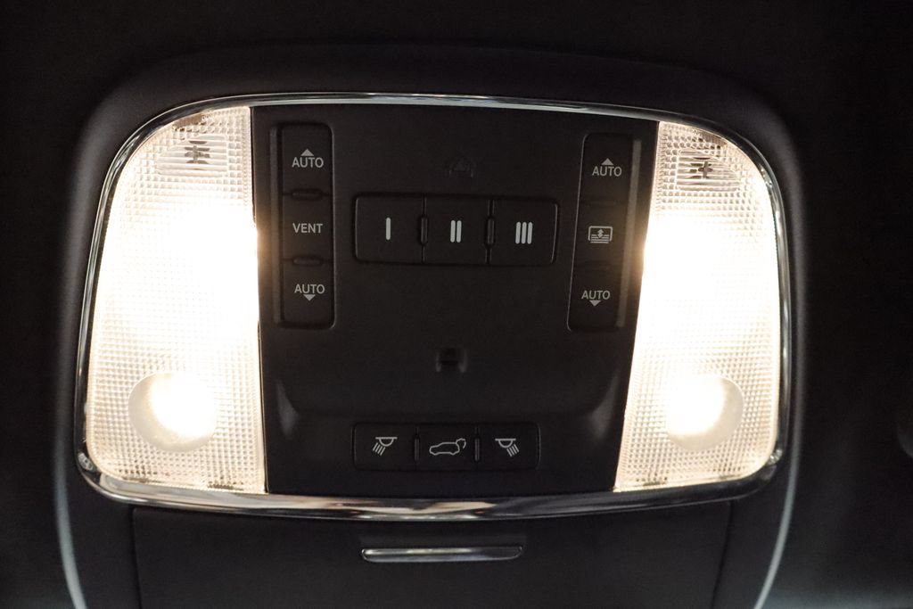 Used 2016 Jeep Grand Cherokee Summit w/ Platinum Series Group AWD/4WD image 27