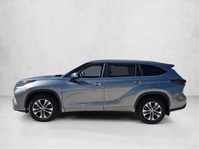 Certified 2026 Toyota Highlander XLE AWD/4WD image 8