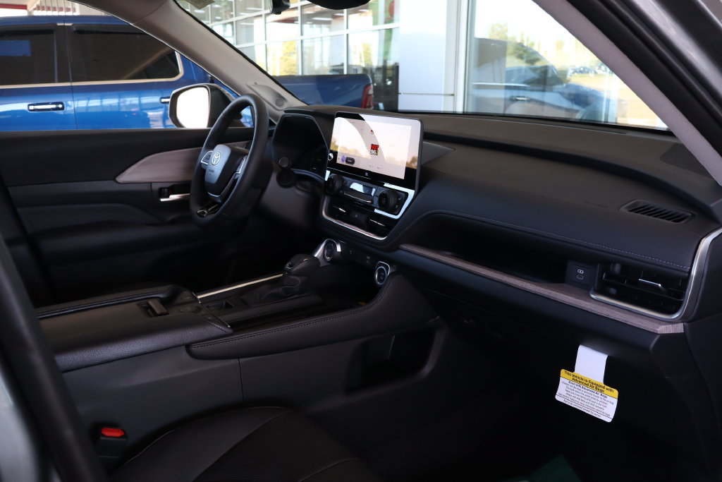 New 2026 Toyota Grand Highlander AWD Hybrid image 37
