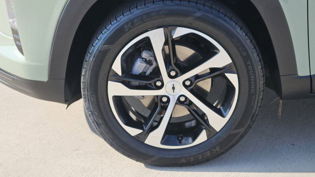 Used 2024 Chevrolet Trax RS w/ Driver Confidence Package FWD image 31
