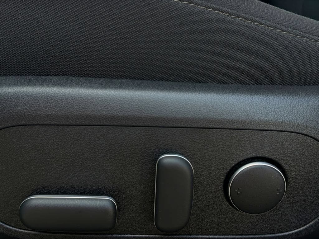 Certified 2024 Hyundai Kona SEL FWD image 17