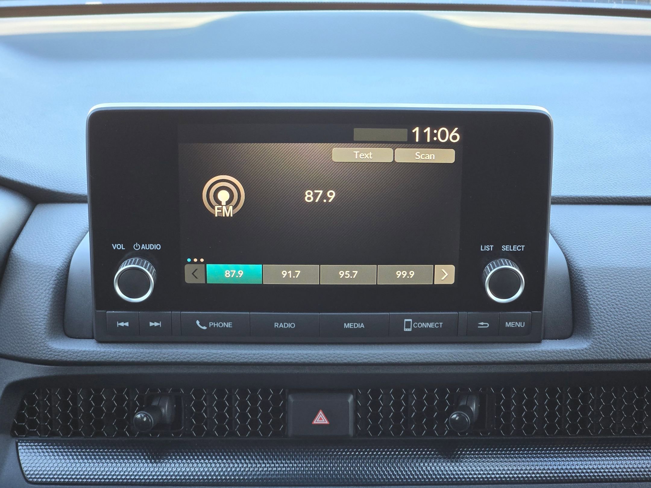 Used 2024 Honda CR-V Sport image 17