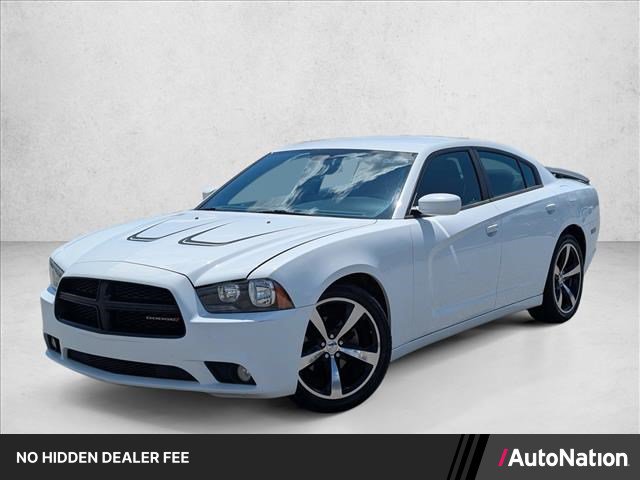Used 2014 Dodge Charger SXT RWD image 1