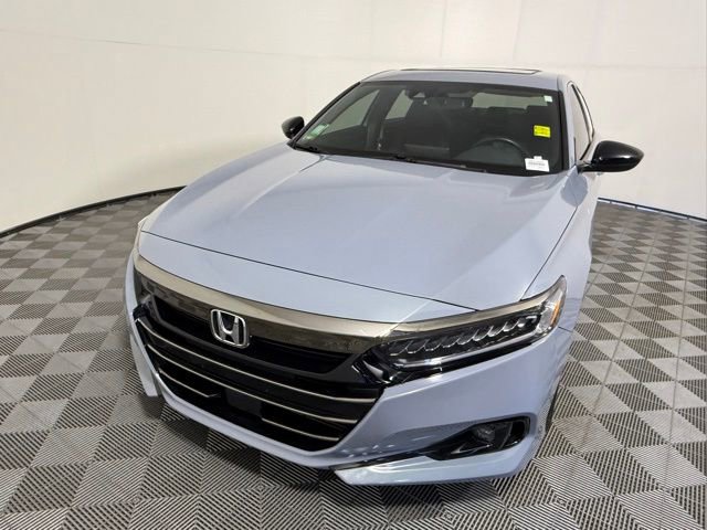 Used 2022 Honda Accord Sport image 2