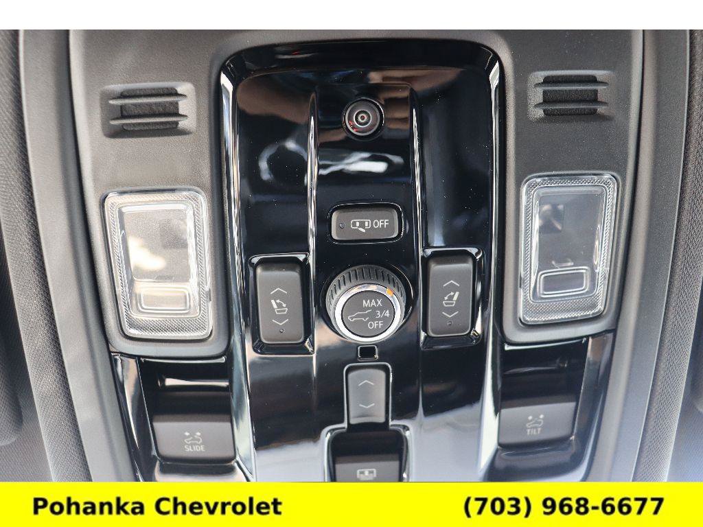 New 2026 Chevrolet Suburban High Country AWD/4WD image 18