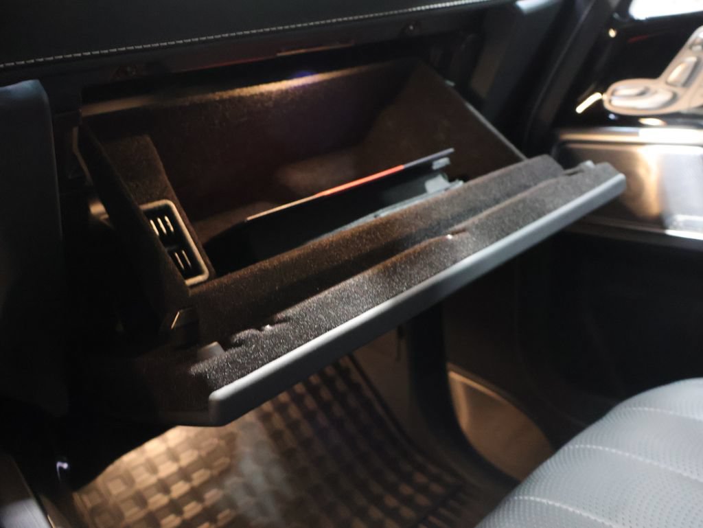 Used 2025 Mercedes-Benz G 63 AMG 4MATIC image 31