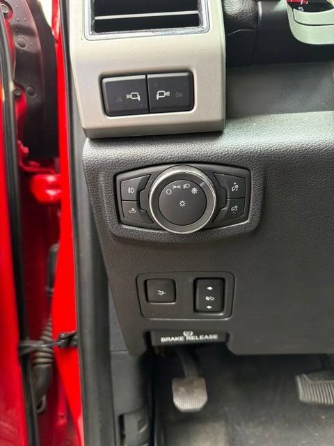 Used 2020 Ford F350 Lariat w/ Tremor Off-Road Package AWD/4WD image 17