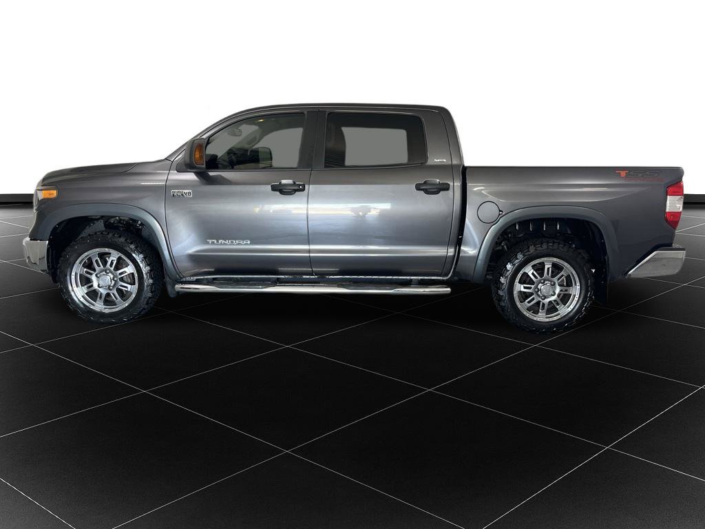 Used 2018 Toyota Tundra SR5 w/ SR5 Upgrade Package AWD/4WD image 2