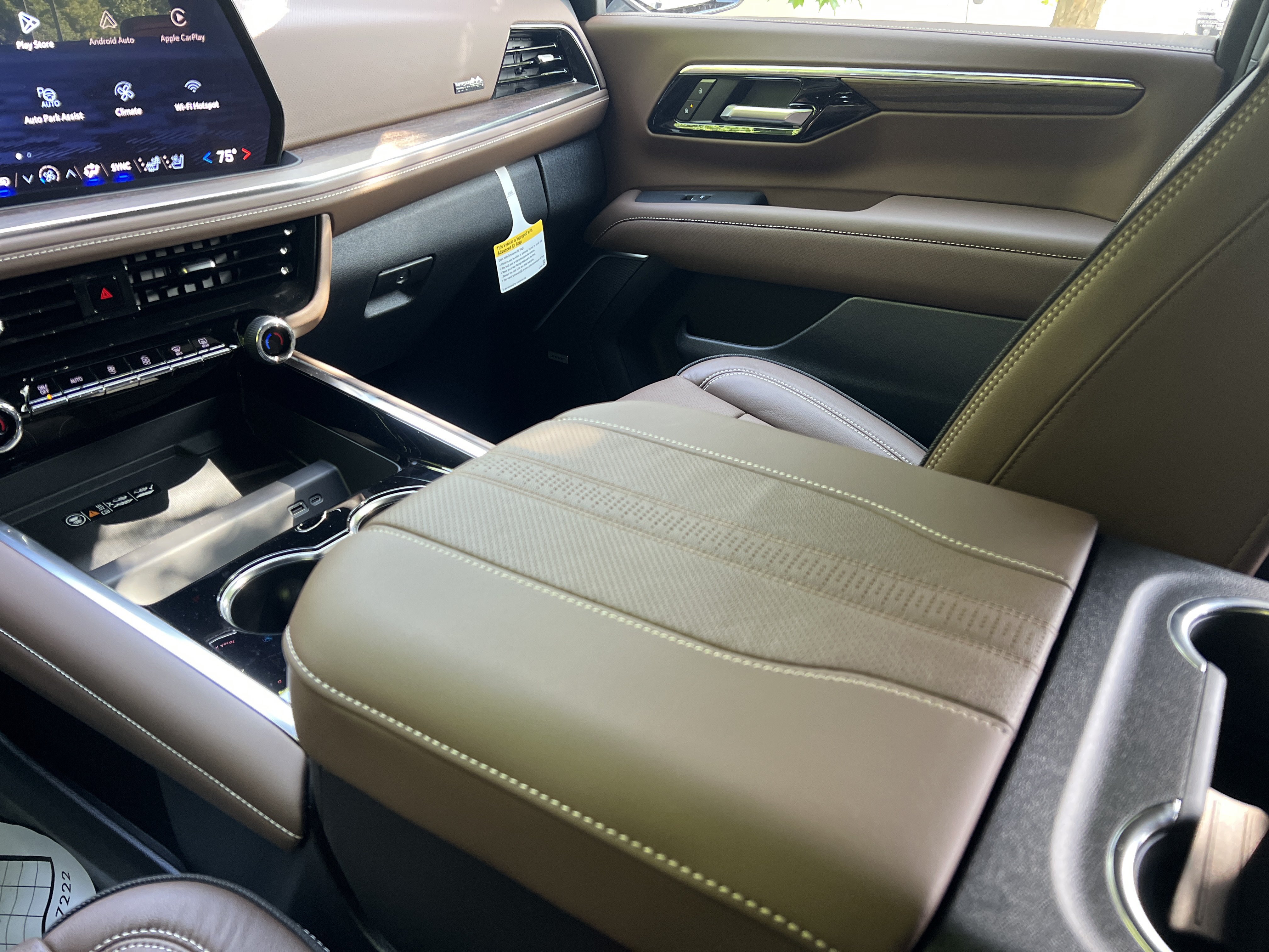 New 2026 Chevrolet Tahoe High Country AWD/4WD image 29