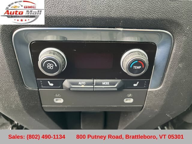 Used 2023 Chevrolet Tahoe Z71 w/ Luxury Package AWD/4WD image 33