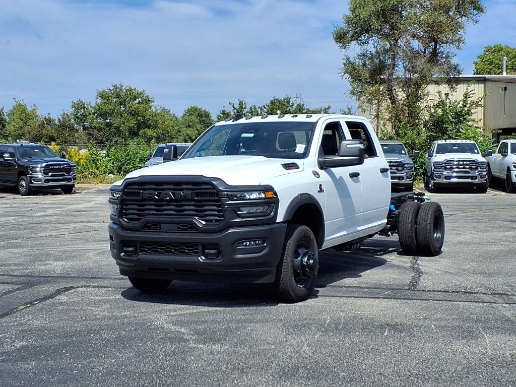 New 2027 RAM 3500 Tradesman AWD/4WD image 2