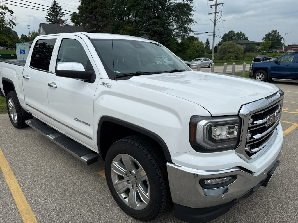 Used 2018 GMC Sierra 1500 SLT AWD/4WD image 2