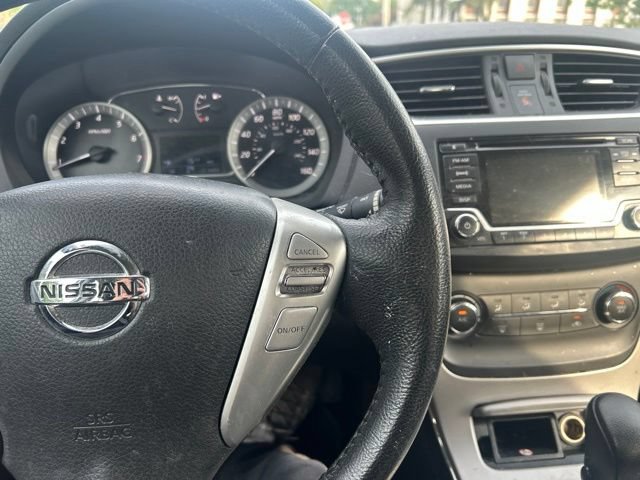 Used 2015 Nissan Sentra SV FWD image 35