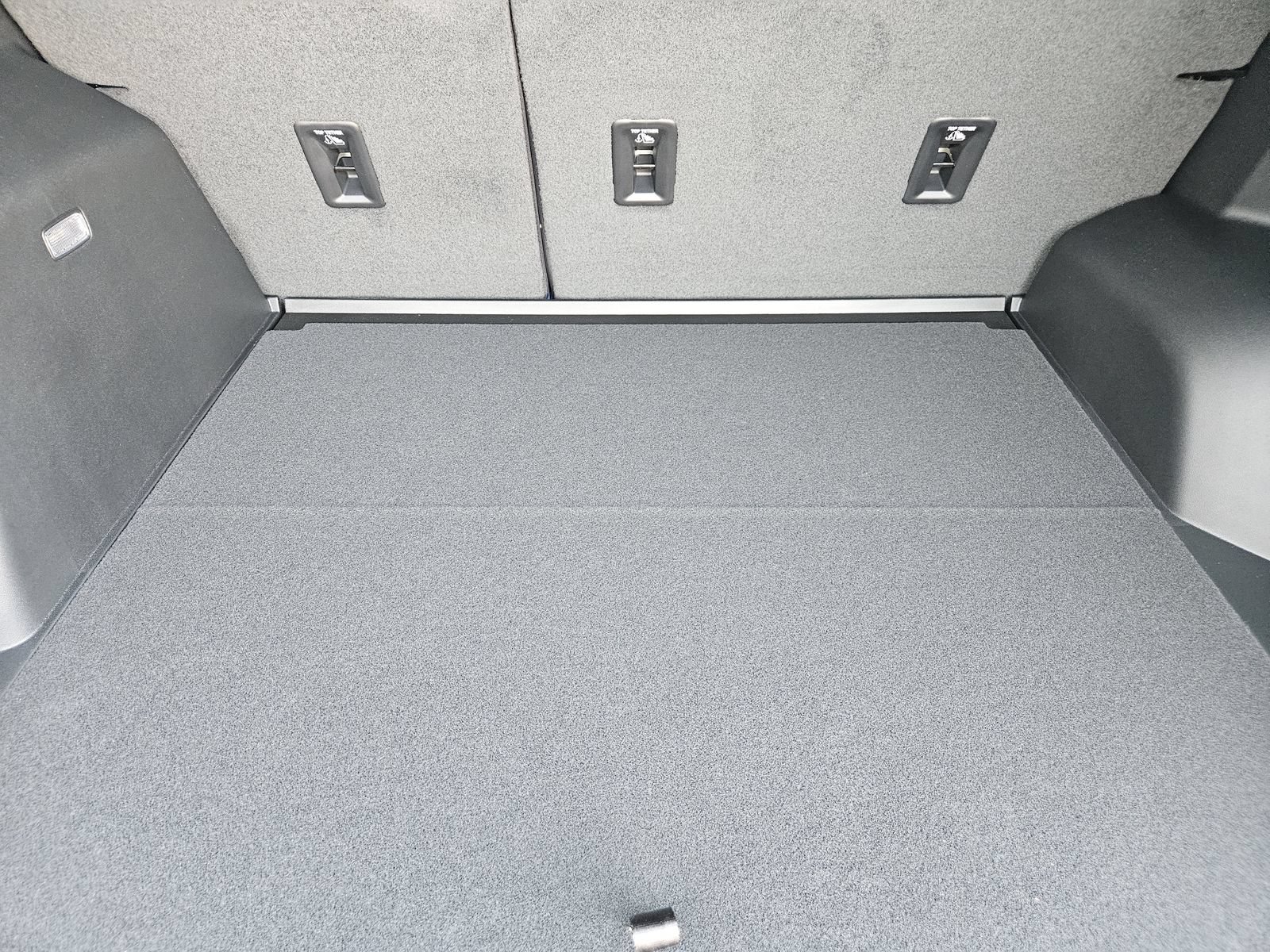 New 2027 Chevrolet Equinox LT w/ Midnight Edition FWD image 29