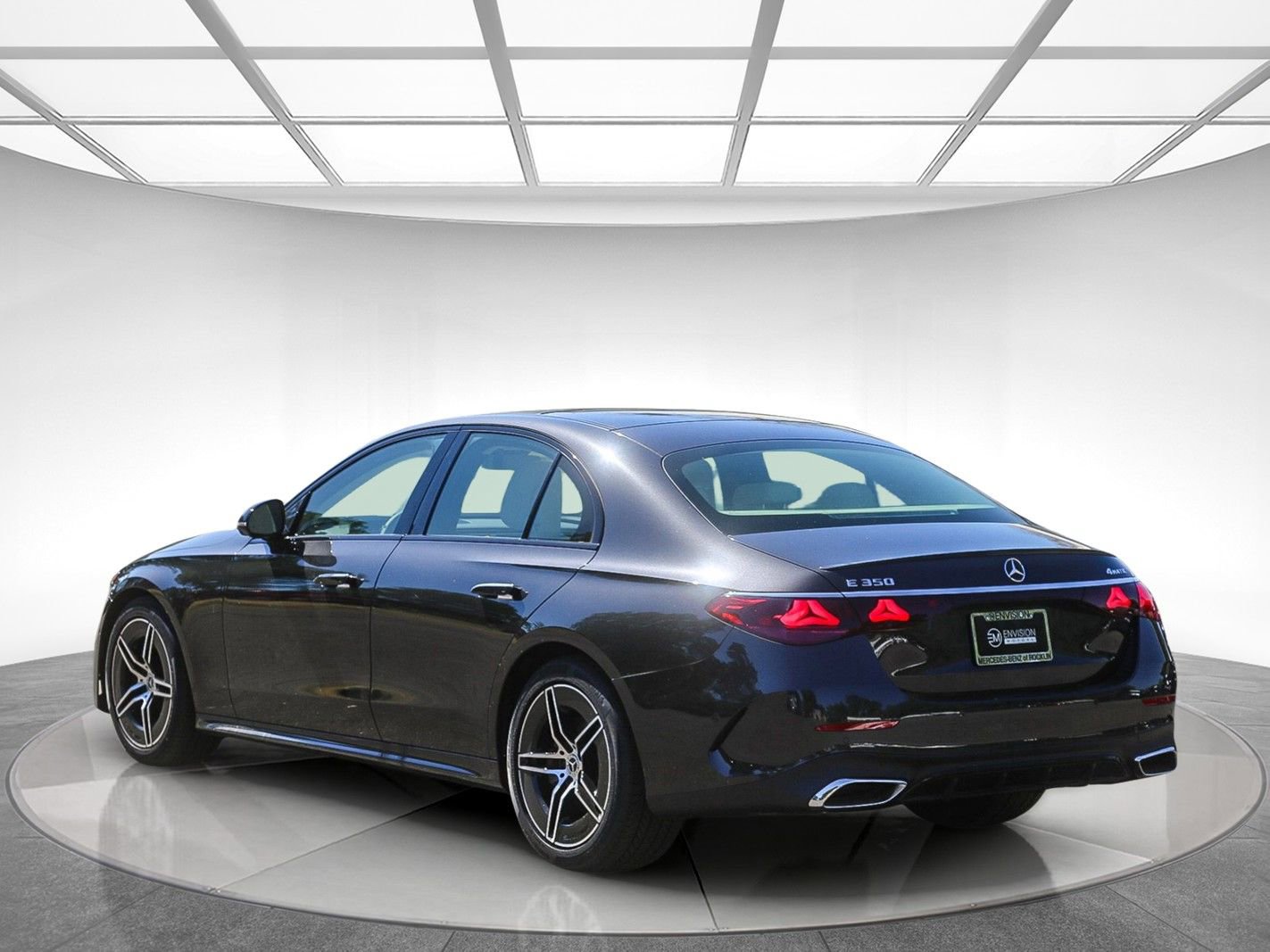 New 2025 Mercedes-Benz E 350 4MATIC Sedan image 2