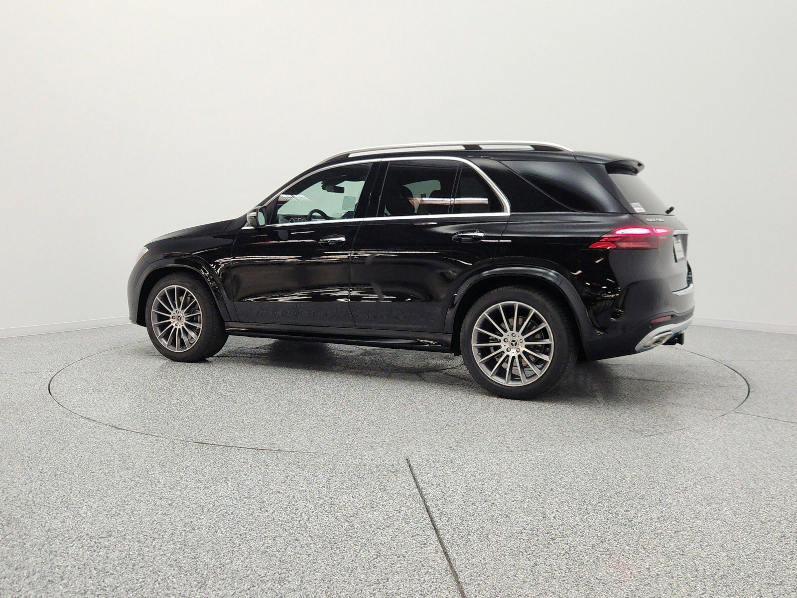 New 2026 Mercedes-Benz GLE 580 4MATIC image 8