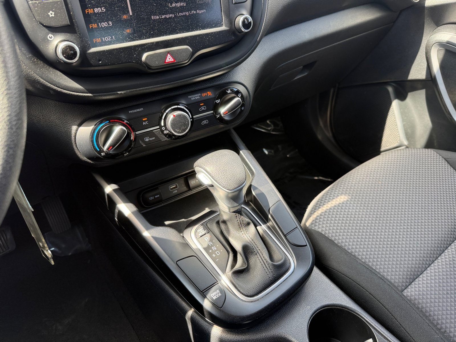 Used 2024 Kia Soul LX w/ Option Group 015 FWD image 13