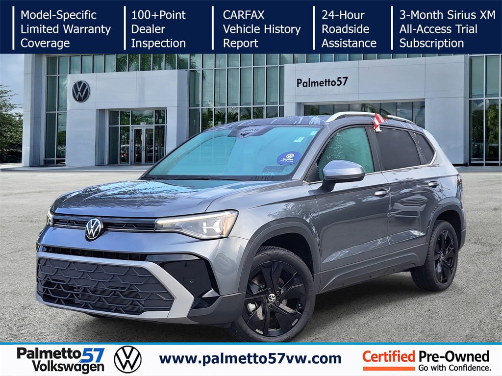 Used 2025 Volkswagen Taos SE w/ Panoramic Sunroof Package