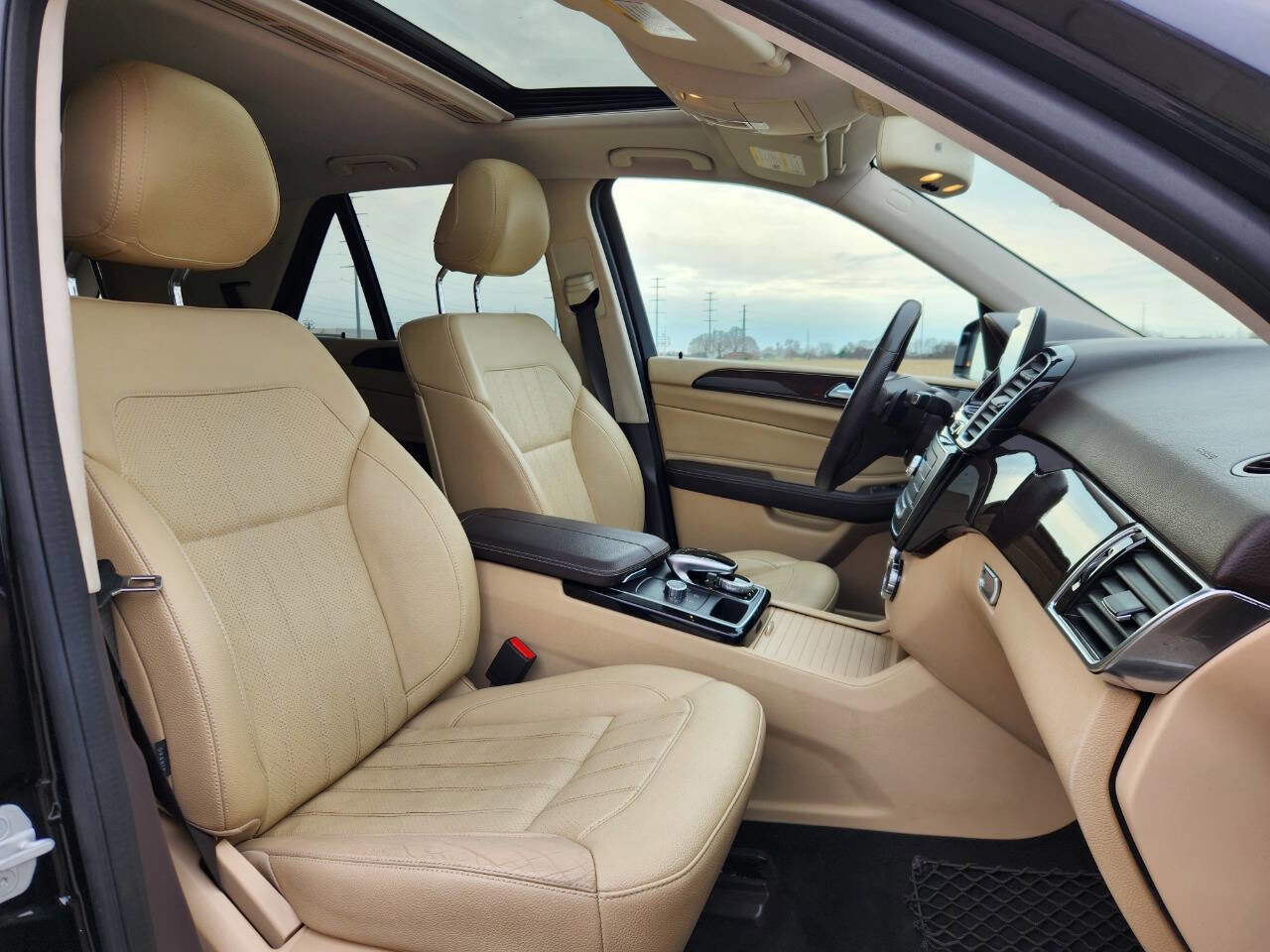 Used 2017 Mercedes-Benz GLE 350 image 9