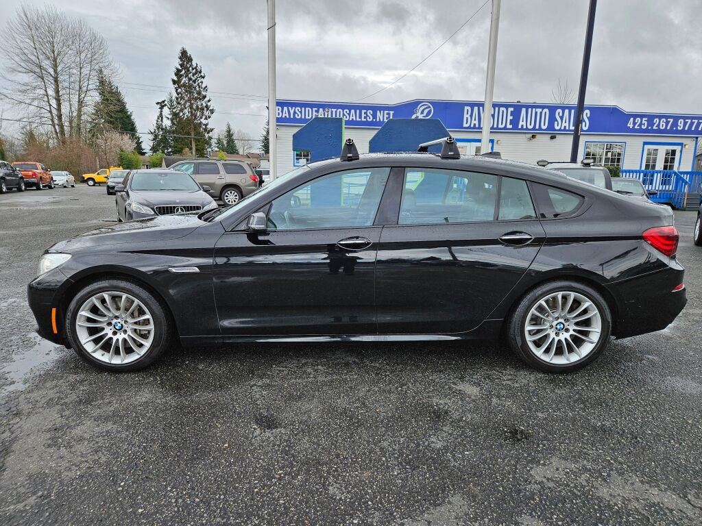 Used 2016 BMW 550i Gran Turismo xDrive w/ M Sport image 2