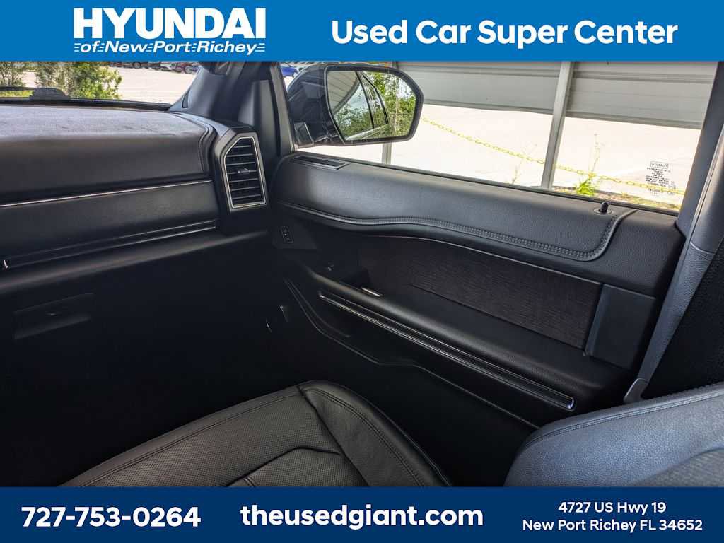 Used 2020 Ford Expedition Limited w/ Equipment Group 301A image 26