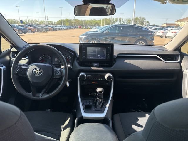Used 2019 Toyota RAV4 LE image 45