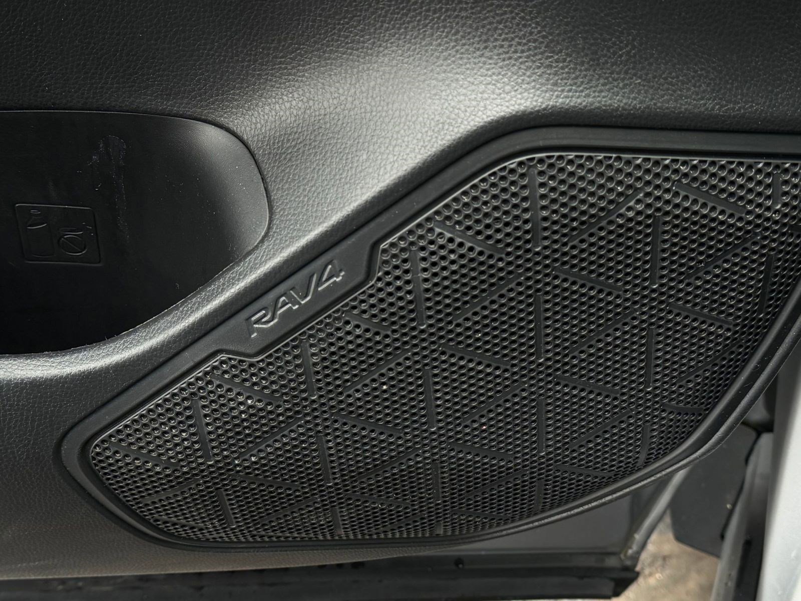 Used 2023 Toyota RAV4 XLE image 22