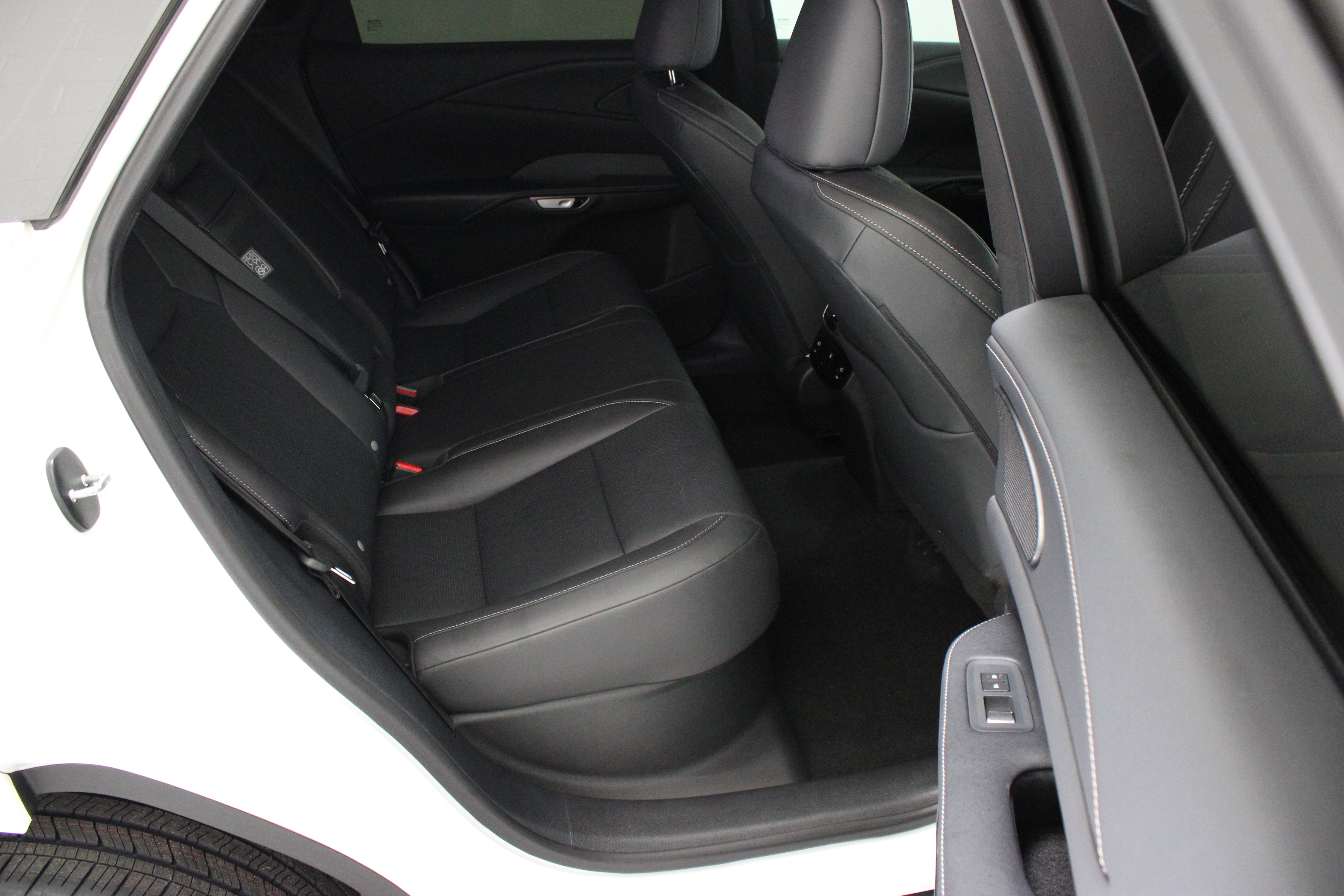 Used 2024 Lexus RX 350 Premium Plus w/ Convenience Package FWD image 34