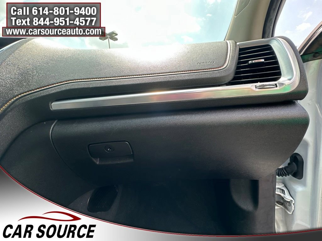 Used 2016 GMC Acadia SLT AWD/4WD image 27