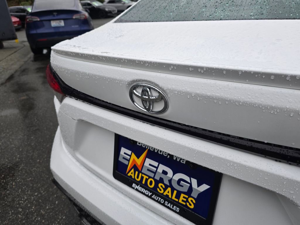 Used 2021 Toyota Corolla SE FWD image 8
