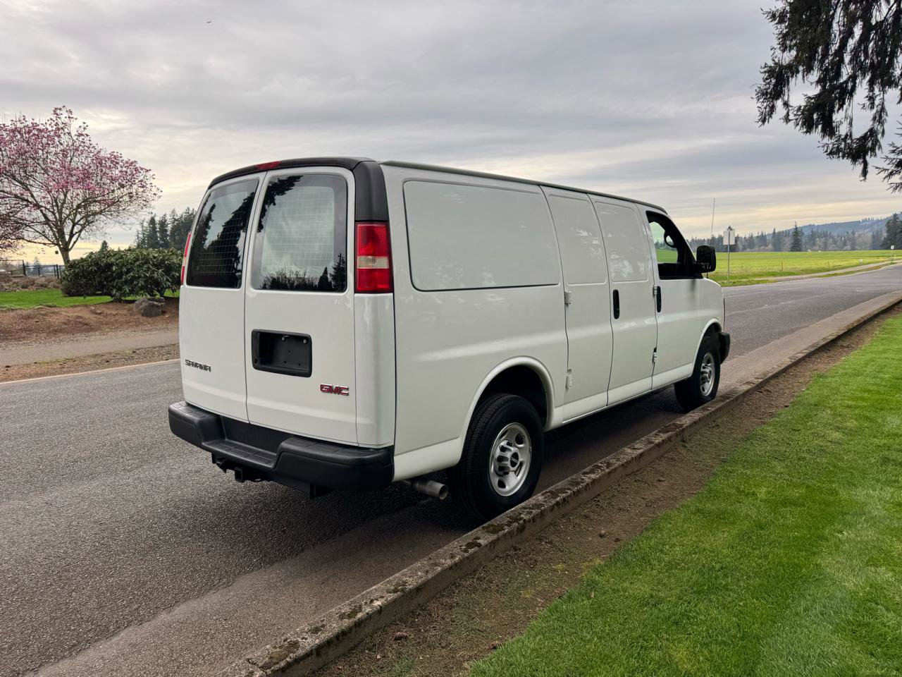 Used 2009 GMC Savana 3500 image 5
