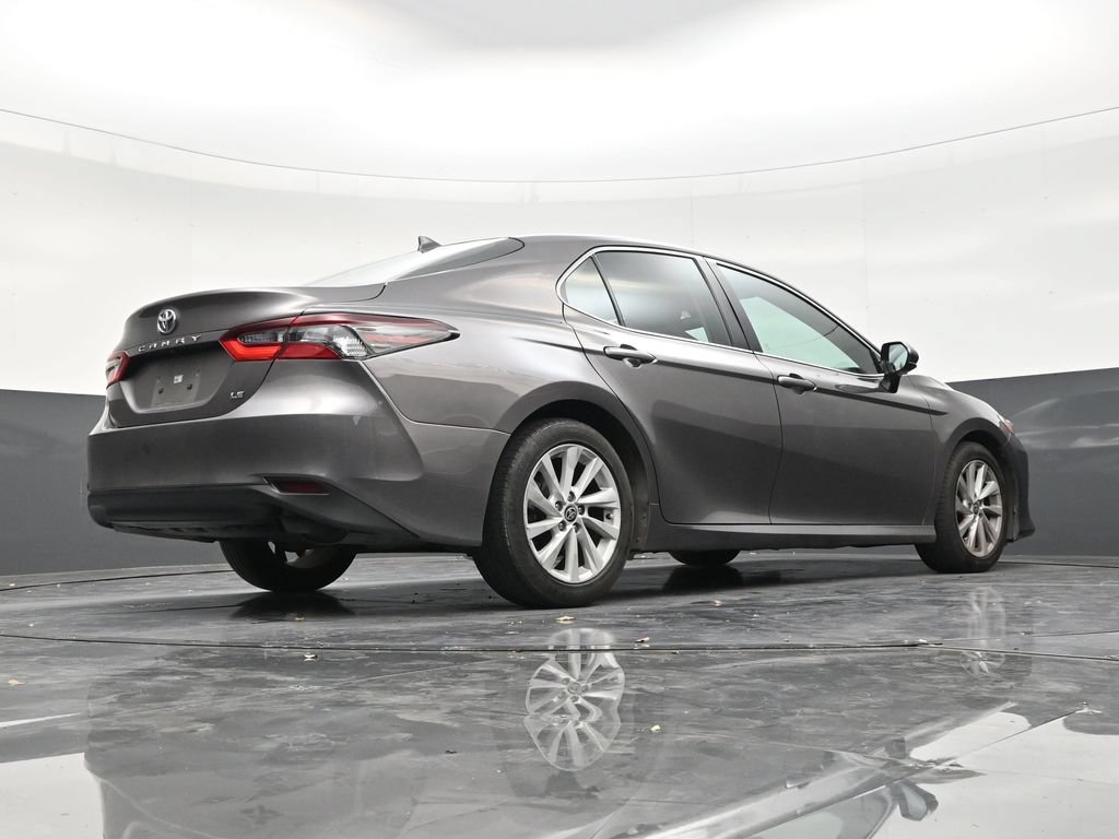 Used 2022 Toyota Camry LE FWD image 24