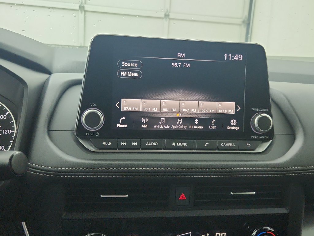 Used 2025 Nissan Rogue SV AWD/4WD image 26