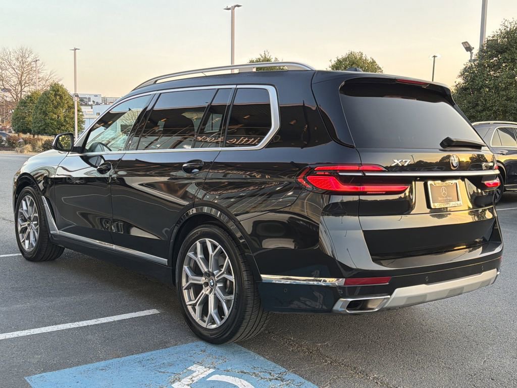 Used 2025 BMW X7 xDrive40i image 5