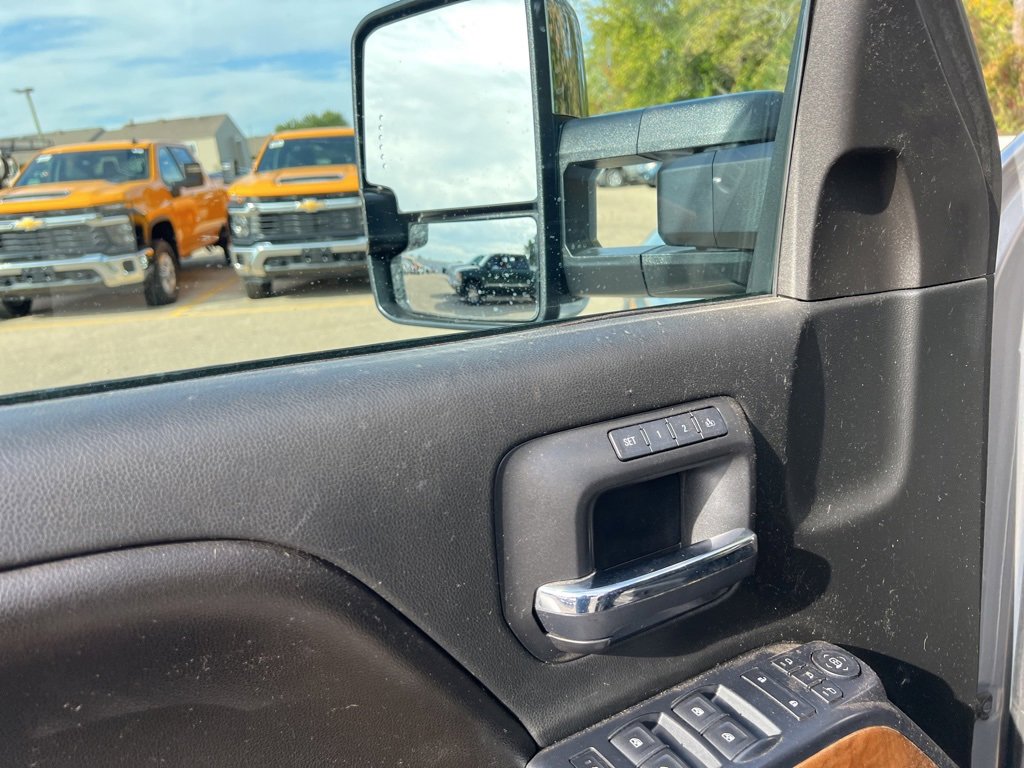 Used 2017 Chevrolet Silverado 1500 LTZ w/ Sport Package image 17