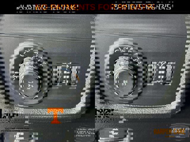 New 2025 Jeep Grand Cherokee Summit w/ Obsidian Package image 13