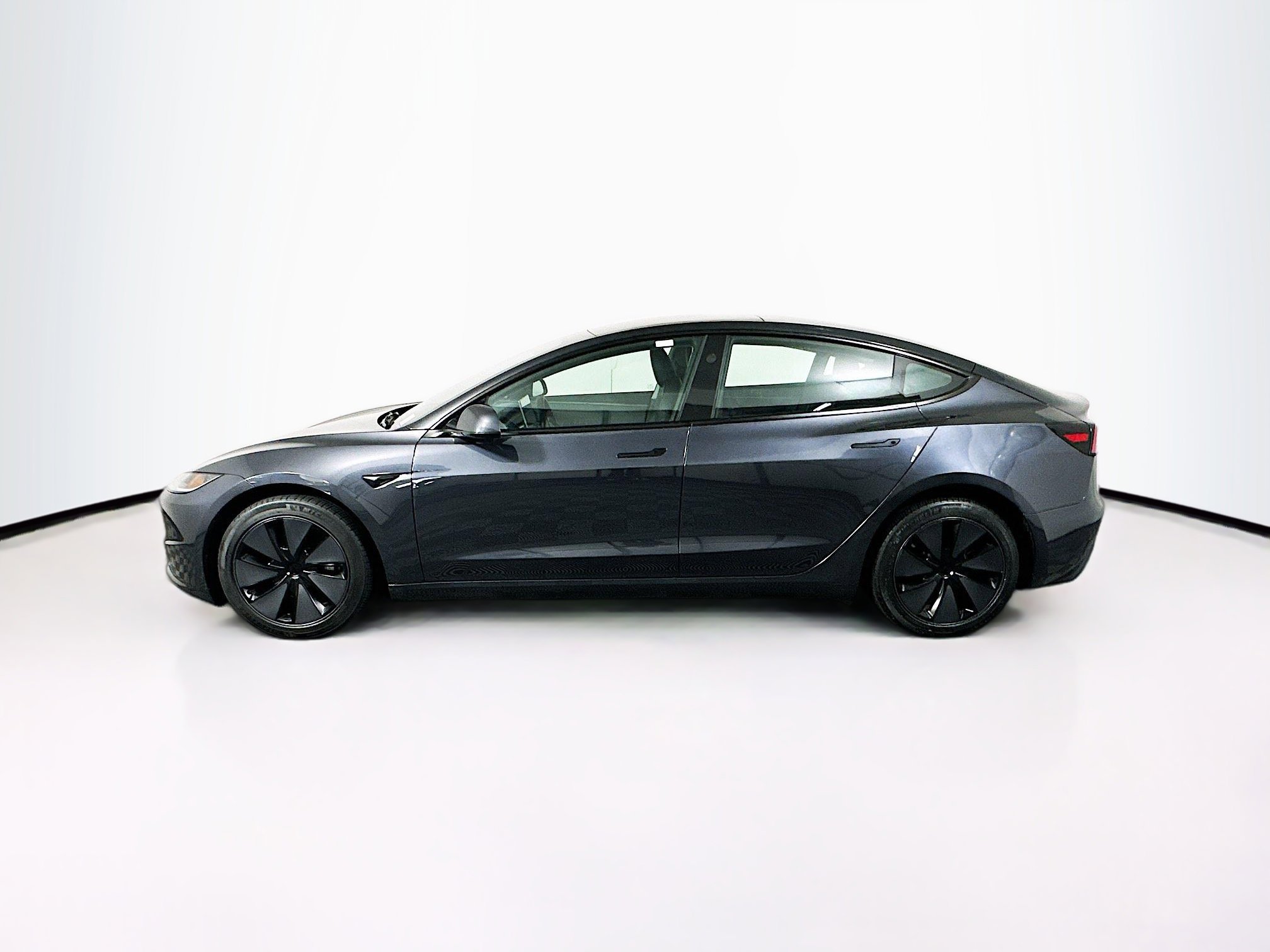 Used 2025 Tesla Model 3 Long Range RWD image 4