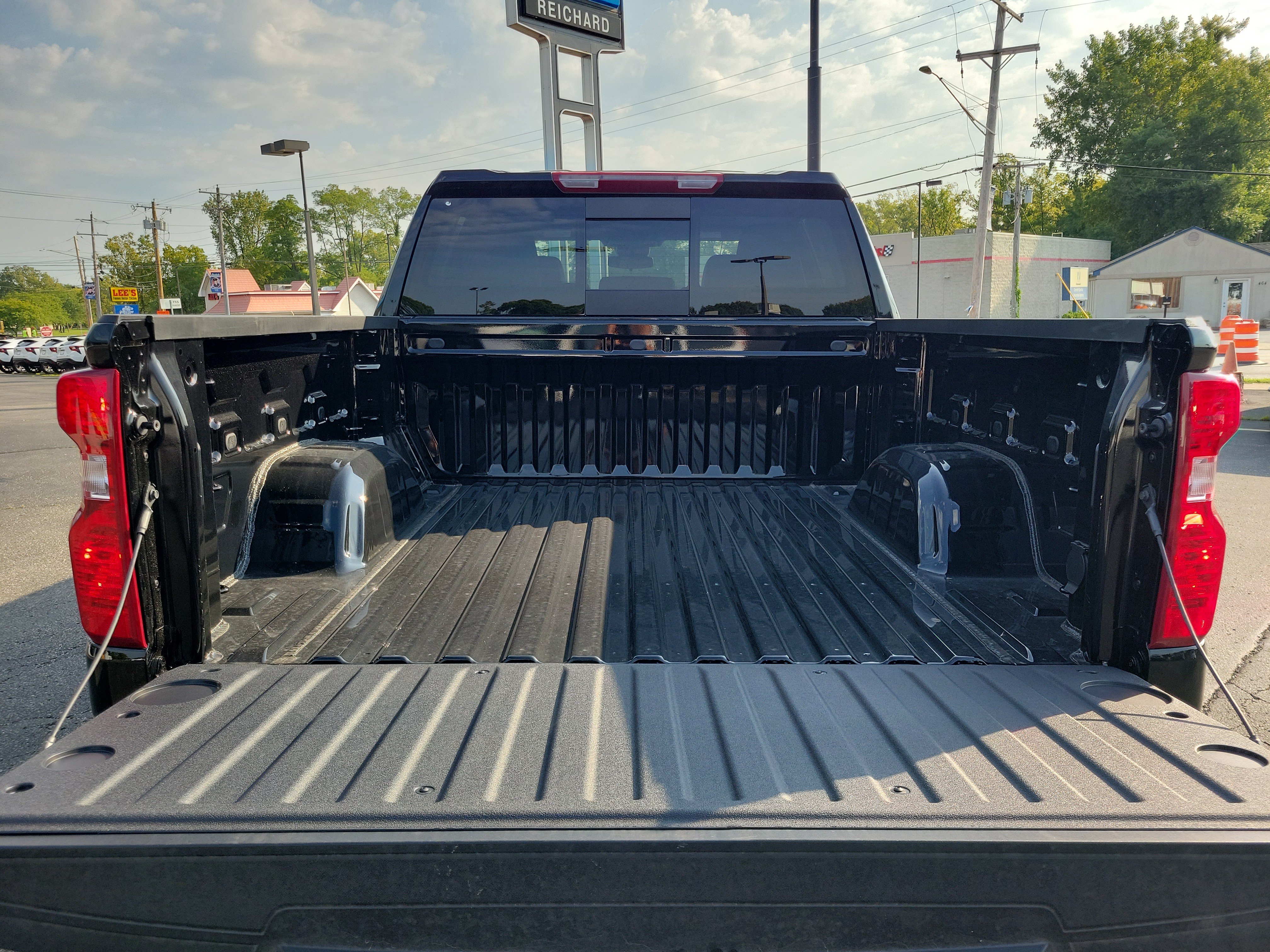 New 2026 Chevrolet Silverado 1500 LT w/ All Star Edition Plus AWD/4WD image 8
