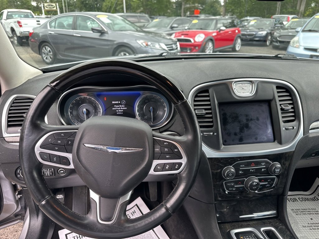 Used 2018 Chrysler 300 Limited w/ Safetytec Plus Group image 16