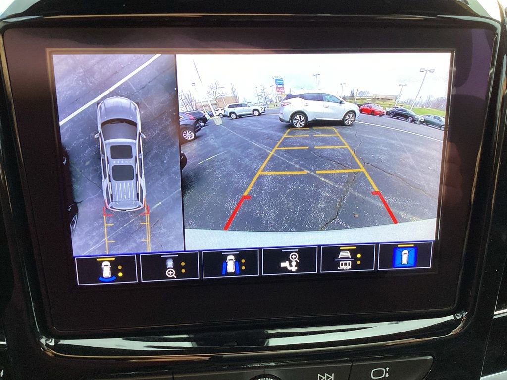 Used 2022 Chevrolet Traverse Premier image 20