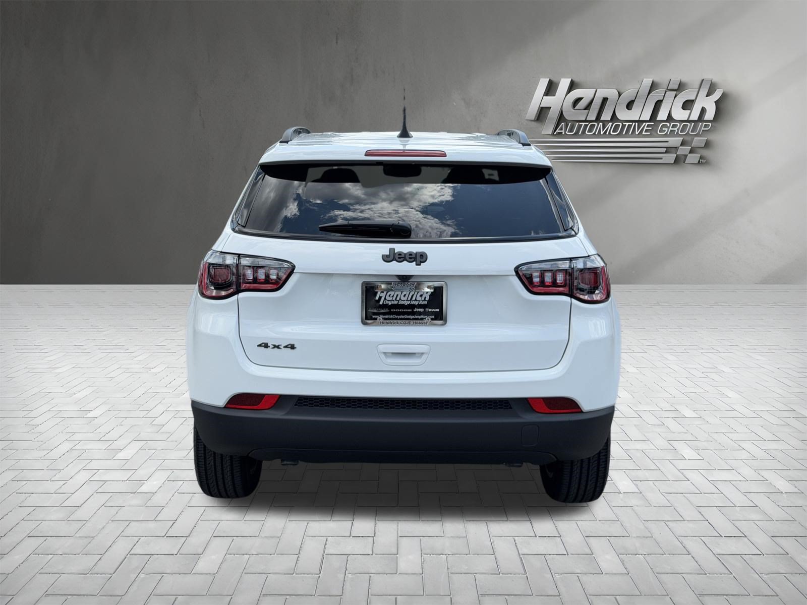 New 2026 Jeep Compass Latitude AWD/4WD image 9