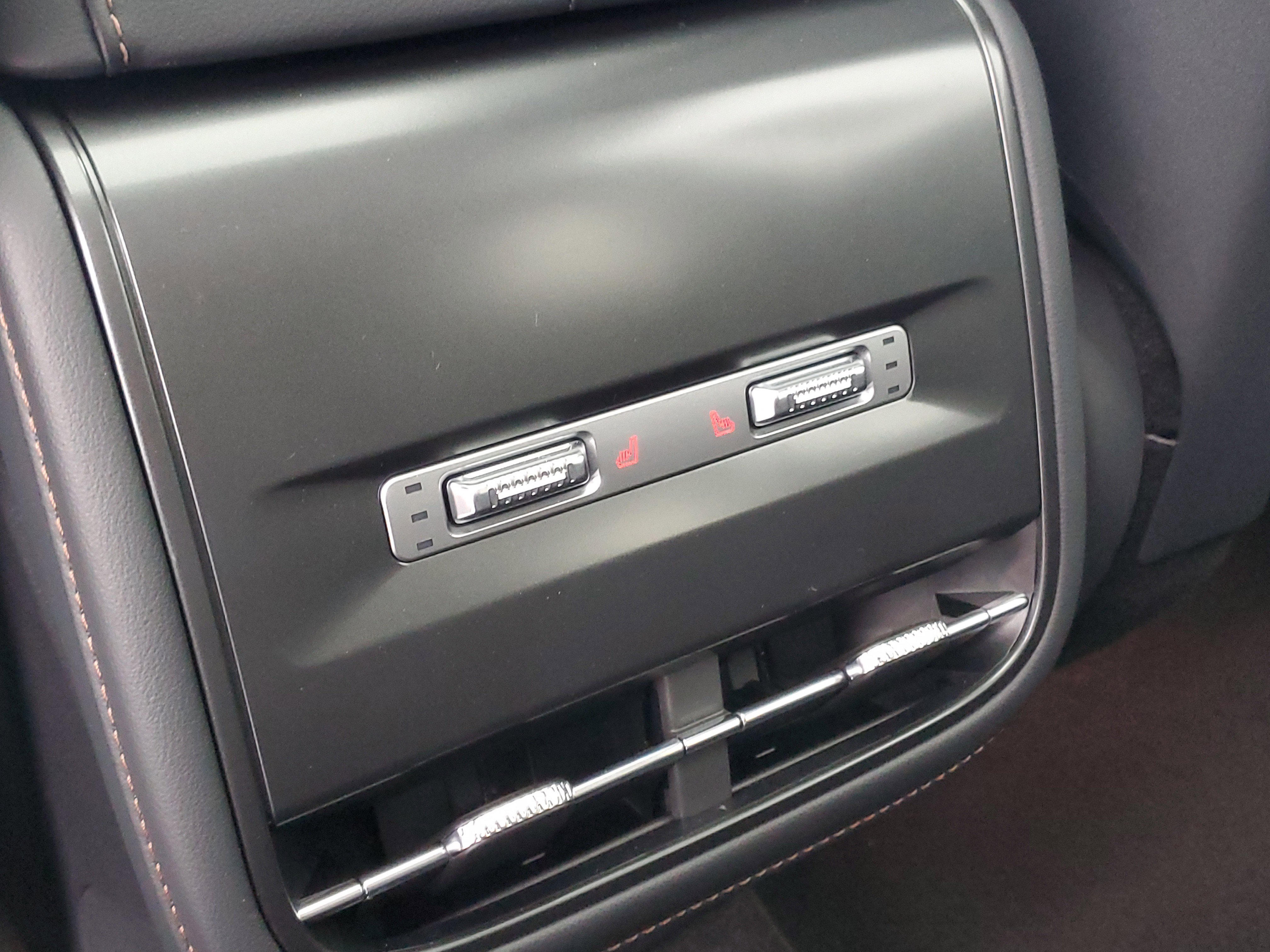 New 2026 Lincoln Nautilus Reserve w/ Jet Appearance Package image 30