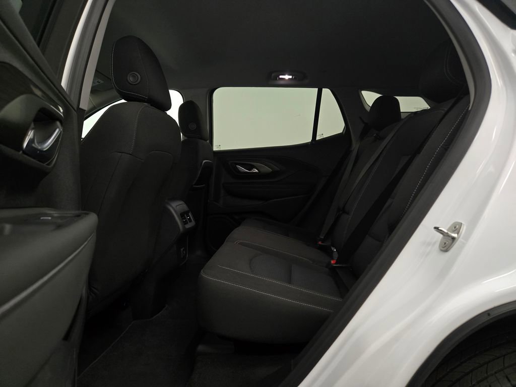 Used 2023 GMC Terrain SLE image 33