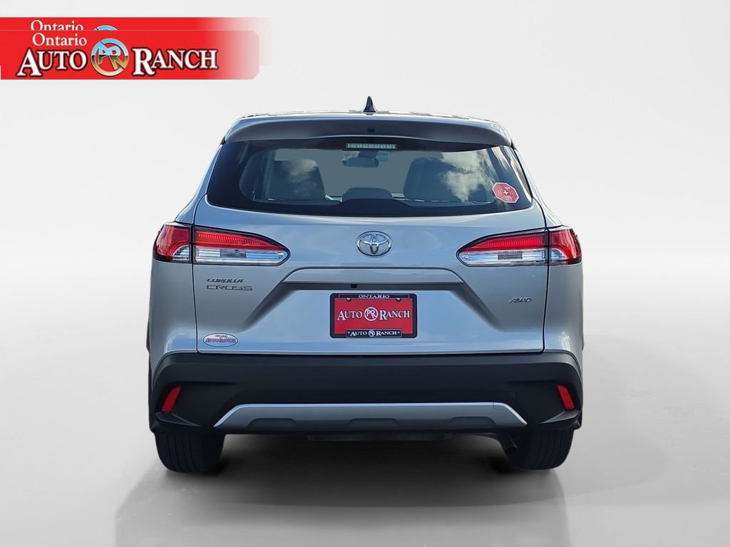 Used 2025 Toyota Corolla Cross L AWD/4WD image 4