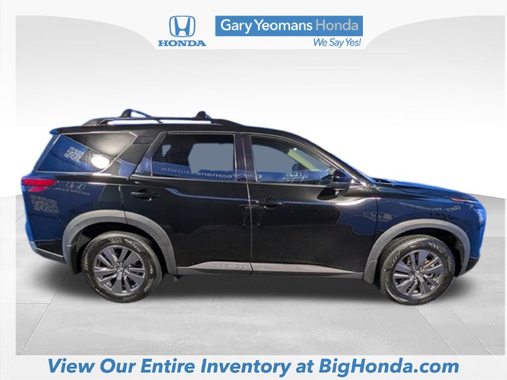 Used 2022 Nissan Pathfinder SV FWD image 5