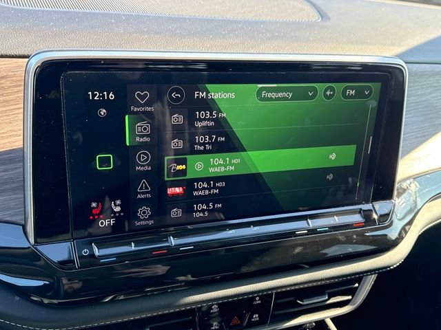 Used 2025 Volkswagen Atlas SEL image 20