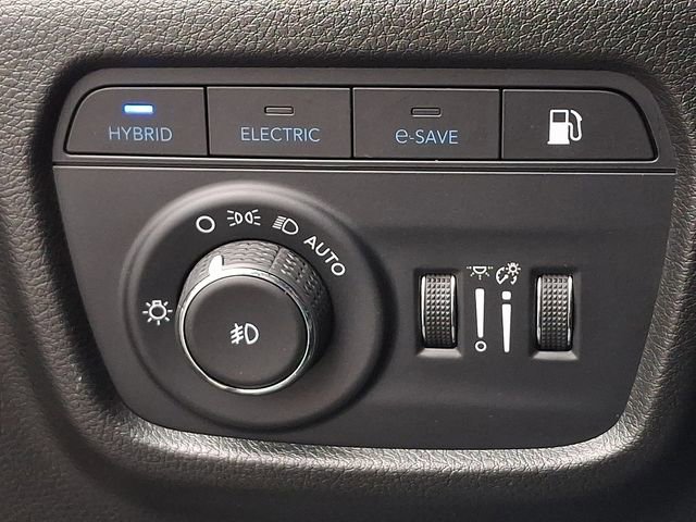 Used 2022 Jeep Grand Cherokee Trailhawk w/ Luxury Tech Group III image 26